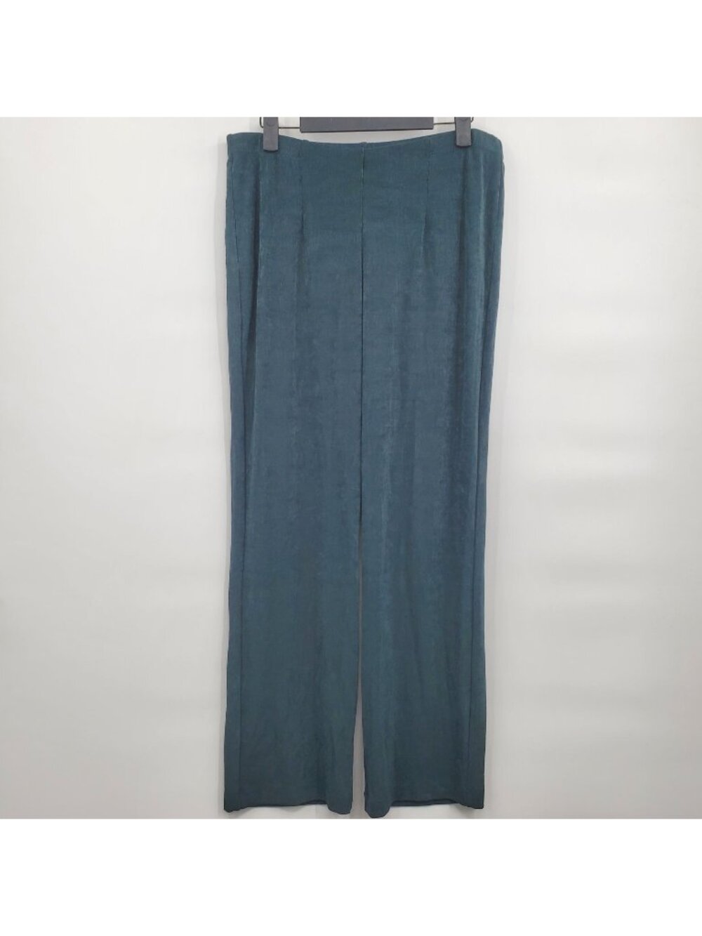 Chico's Travelers Classic No Tummy Pants Women Size 1P NWT Green Pull On